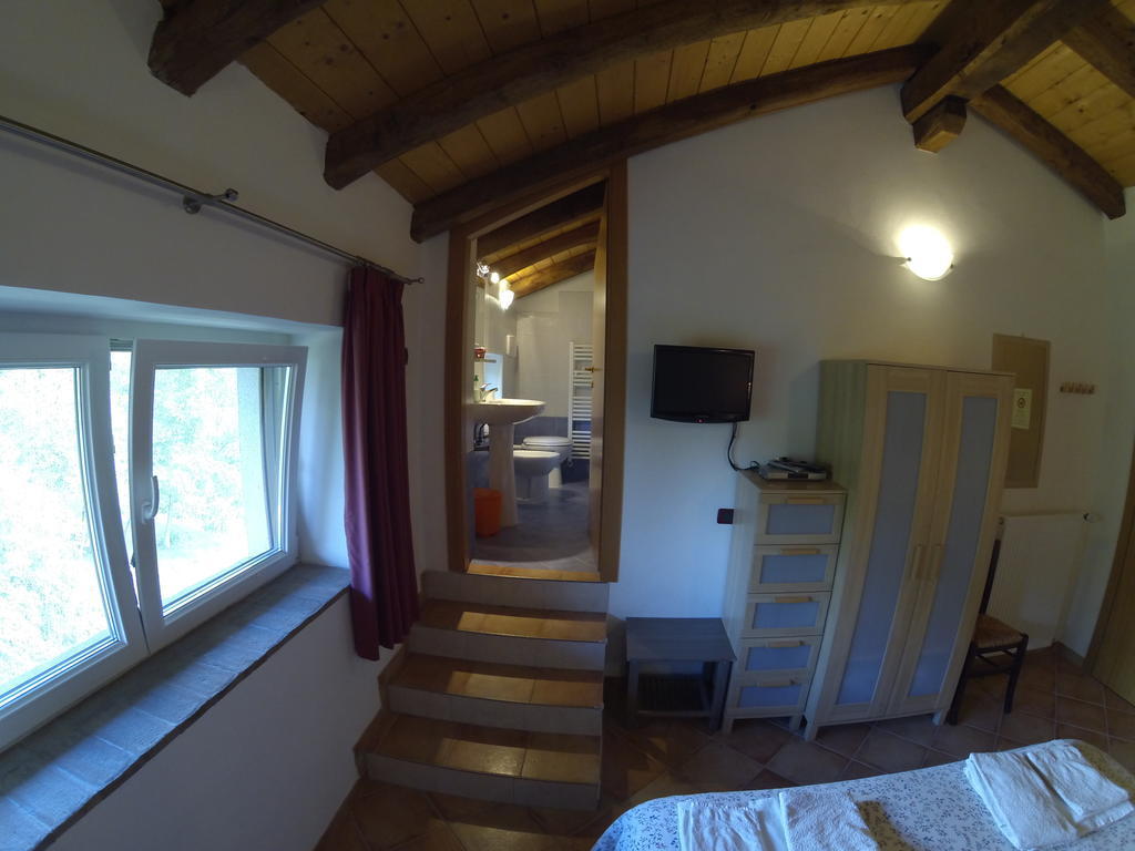 Al Campo Di Sotto Bed & Breakfast Buia Zimmer foto